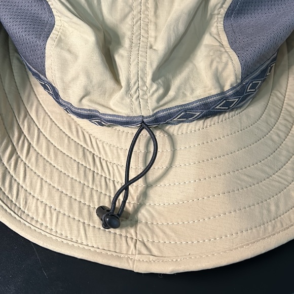 L.L. Bean Hat - Picture 3 of 6